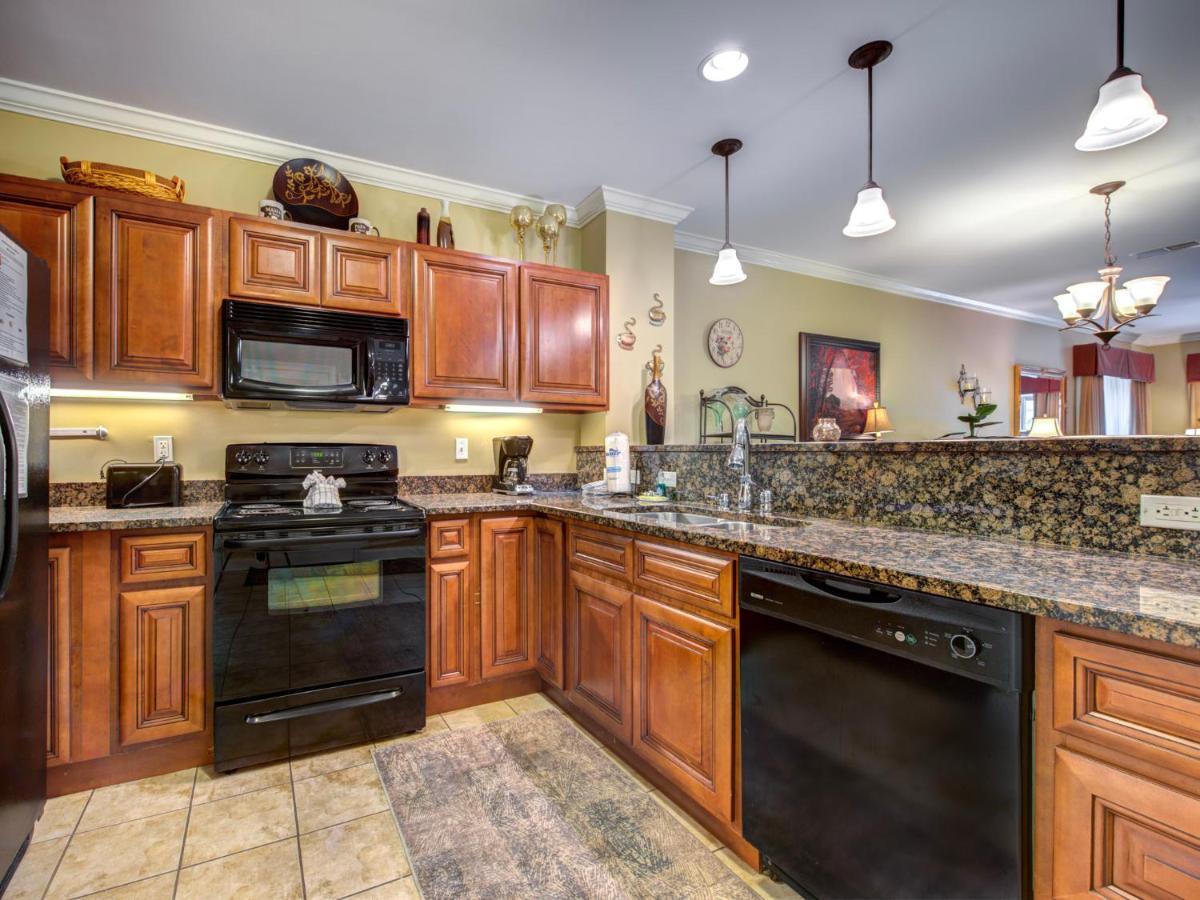City Bear, 2Br, Pool, Spa, Downtown Gatlinburg, Sleeps 6 Apartamento Exterior foto