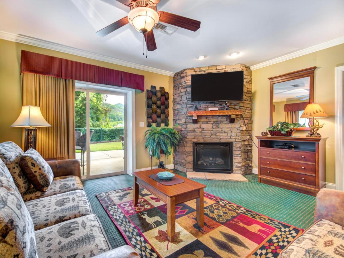 City Bear, 2Br, Pool, Spa, Downtown Gatlinburg, Sleeps 6 Apartamento Exterior foto