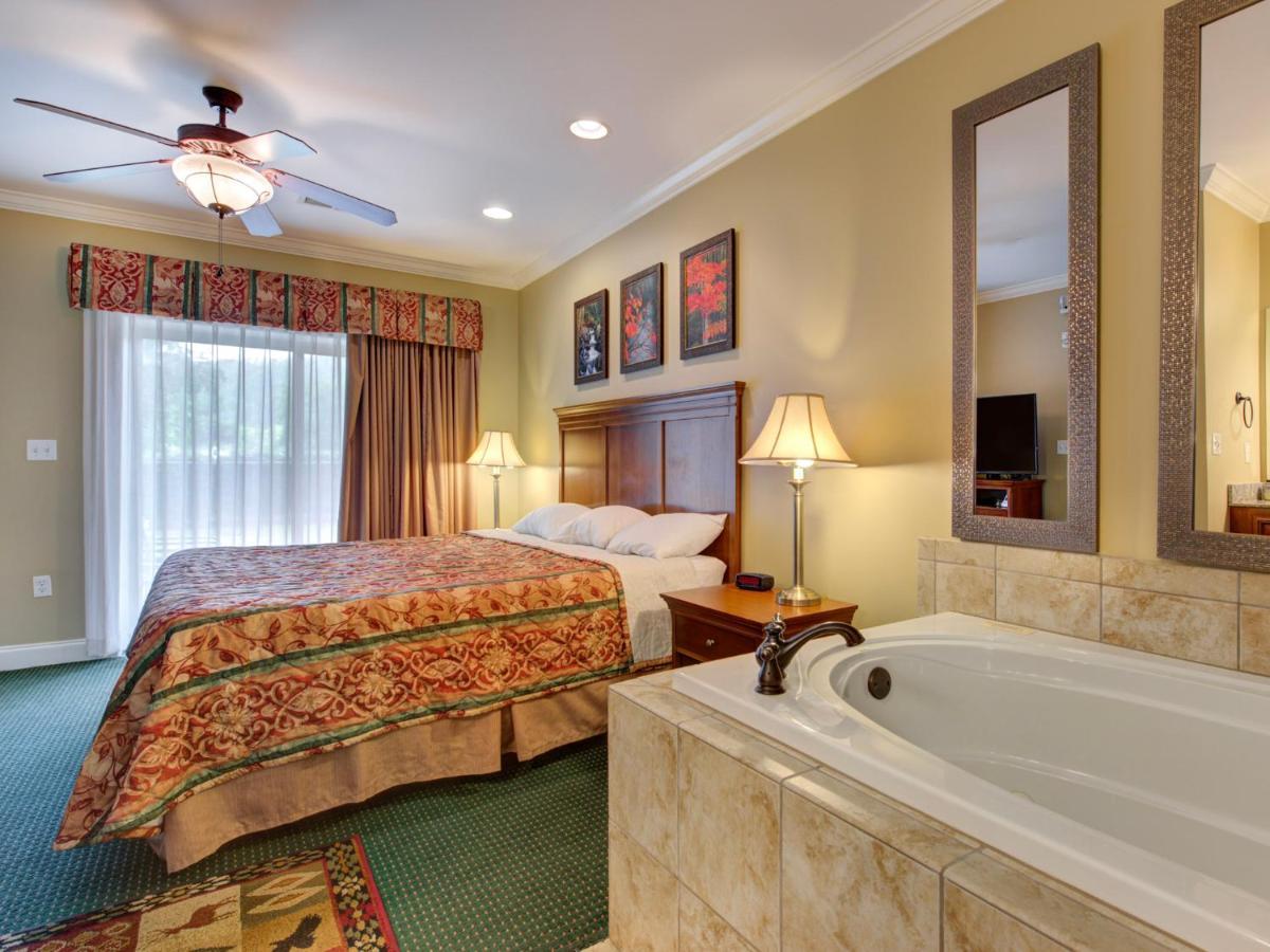 City Bear, 2Br, Pool, Spa, Downtown Gatlinburg, Sleeps 6 Apartamento Exterior foto